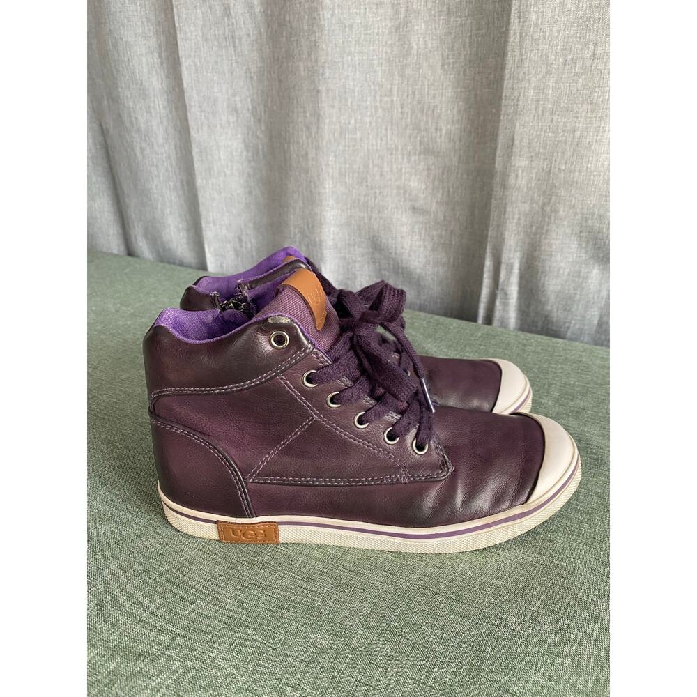 Girls UGG High-Top Sneakers – Purple Leather – Size 2 – Zipper Detail